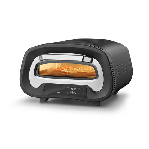 CASO PizzaChef 430° with a pizza baking