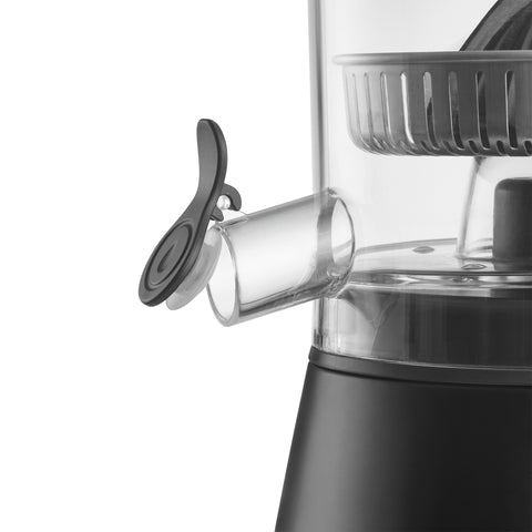 Juice spout with drip stop